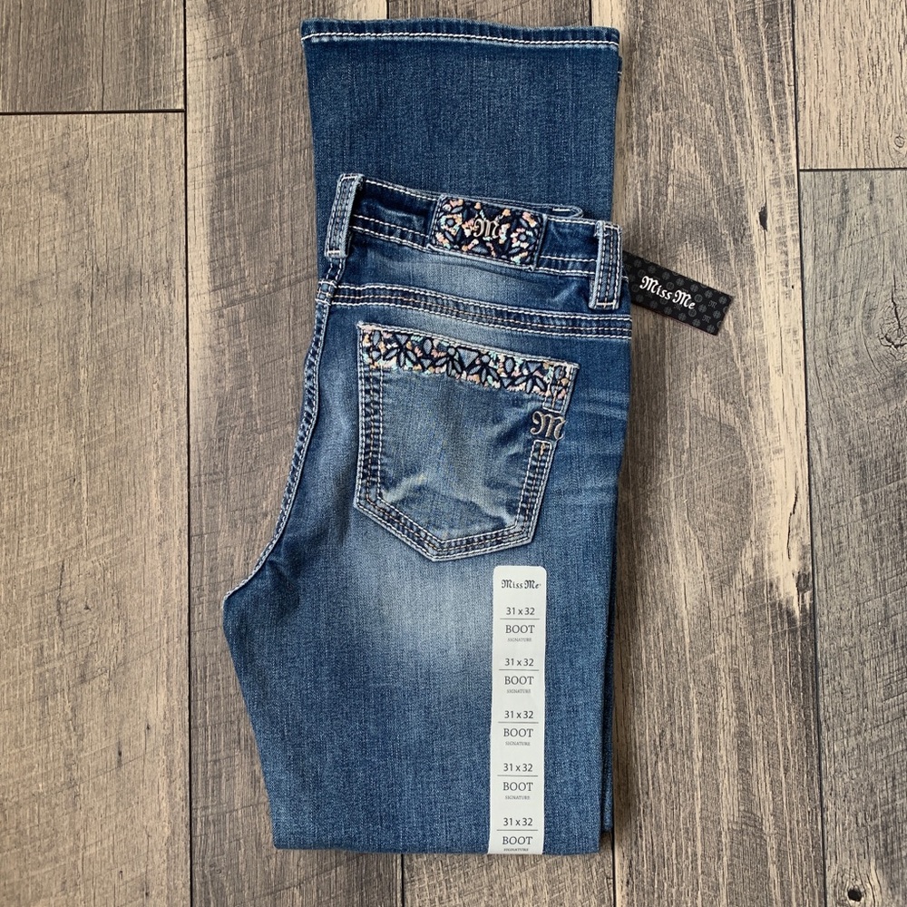 Miss Me Bootcut Jeans
